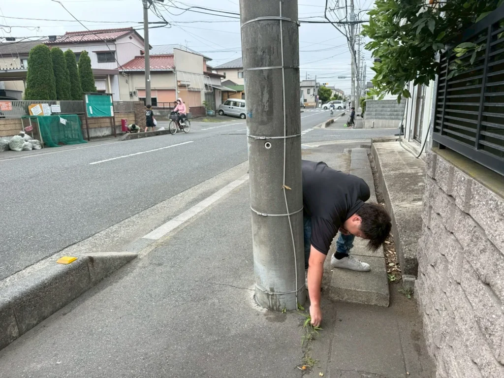 深交自治会クリーン大作戦に参加しました　清掃中