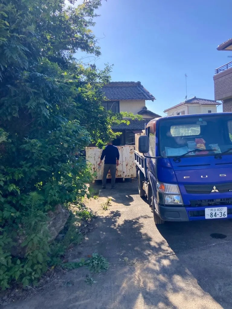 2026年8月|行田市 家屋解体(物置)施工中